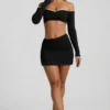 Mari Modal-Minirock mit asymmetrischem Bund in Schwarz Mari Modal-Minirock mit asymmetrischem Bund in Schwarz