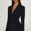 Marika Strukturierter Zweireiher-Blazer in Schwarz Marika Strukturierter Zweireiher-Blazer in Schwarz