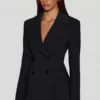 Marika Strukturierter Zweireiher-Blazer in Schwarz Marika Strukturierter Zweireiher-Blazer in Schwarz