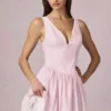 Marissa A-Linien-Minikleid mit Schleifenverzierung in zartem Mauve-Streifen Marissa A-Linien-Minikleid mit Schleifenverzierung in zartem Mauve-Streifen