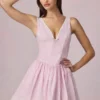 Marissa A-Linien-Minikleid mit Schleifenverzierung in zartem Mauve-Streifen Marissa A-Linien-Minikleid mit Schleifenverzierung in zartem Mauve-Streifen