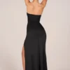 Matilde Bandeau-Maxikleid mit Drapierung bis zur Oberschenkelhöhe in Schwarz
