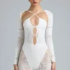 Melody Verzierter Cut-Out-Unitard in Elfenbein Melody Verzierter Cut-Out-Unitard in Elfenbein