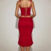 Midi-Rock aus korallenfarbener Spitze mit mittlerer Leibhöhe und ausgestellter Silhouette in True Red Midi-Rock aus korallenfarbener Spitze mit mittlerer Leibhöhe und ausgestellter Silhouette in True Red
