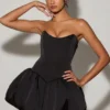 Minerva Schnür-Mikro-Minikleid mit Bubble-Saum und Korsett in Schwarz