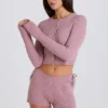 Mini-Shorts aus geripptem Strick mit Bindebändern in Mauve