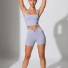 Mini-Shorts mit gedrehtem Bund und Taschen in Periwinkle Mini-Shorts mit gedrehtem Bund und Taschen in Periwinkle