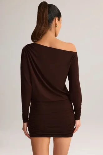 Mira Modal-Minikleid mit schulterfreiem Ausschnitt in Schokoladenbraun
