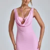 Mirabel Minikleid mit Wasserfallausschnitt und A-Linien-Schnitt in Babyrosa Mirabel Minikleid mit Wasserfallausschnitt und A-Linien-Schnitt in Babyrosa