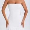Misa Bandeau-Minikleid mit Rüschenbesatz und Cut-outs in Weiß