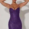 Mischa verziertes Minikleid mit Herzausschnitt in Lila Mischa verziertes Minikleid mit Herzausschnitt in Lila