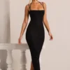 Monte Carlo Maxikleid mit verziertem Wasserfallausschnitt in Schwarz Monte Carlo Maxikleid mit verziertem Wasserfallausschnitt in Schwarz