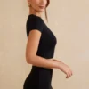Myaree Crop-Top mit Flügelärmeln in Schwarz Myaree Crop-Top mit Flügelärmeln in Schwarz