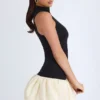 Nabila Modal-Minikleid mit Rollkragen, tiefem Taillenbund und ausgestellter Säume in Schwarz