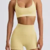 Nahtloser rückenfreier Super-Sculpt-Sport-BH in Buttergelb