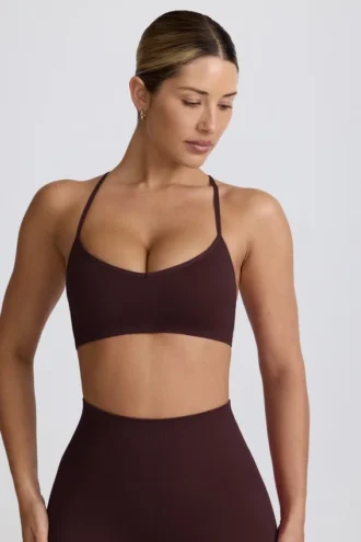 Nahtloser Super Sculpt Sport-BH mit gekreuztem Rücken in Chocolate