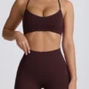 Nahtloser Super Sculpt Sport-BH mit gekreuztem Rücken in Chocolate