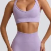 Nahtloser Super-Sculpt-Sport-BH mit gekreuztem Rücken in zartem Lila