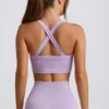 Nahtloser Super-Sculpt-Sport-BH mit gekreuztem Rücken in zartem Lila
