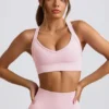 Nahtloser Super Sculpt Sport-BH mit gekreuzten Trägern in Puderrosa