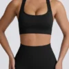 Nahtloser Super Sculpt T-Back-Sport-BH in Schwarz Nahtloser Super Sculpt T-Back-Sport-BH in Schwarz