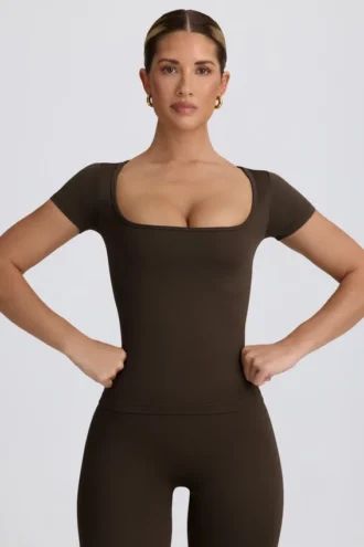 Nahtloses Super-Sculpt-T-Shirt in Braun