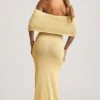 Naia Bouclé-Maxikleid mit schulterfreiem Ausschnitt in Gelb Naia Bouclé-Maxikleid mit schulterfreiem Ausschnitt in Gelb