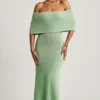 Naia Bouclé-Maxikleid mit schulterfreiem Ausschnitt in Mint Naia Bouclé-Maxikleid mit schulterfreiem Ausschnitt in Mint