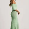 Naia Bouclé-Maxikleid mit schulterfreiem Ausschnitt in Mint Naia Bouclé-Maxikleid mit schulterfreiem Ausschnitt in Mint