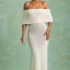 Naia Bouclé-Maxikleid mit schulterfreiem Ausschnitt in Weiß Naia Bouclé-Maxikleid mit schulterfreiem Ausschnitt in Weiß