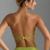 Nanaka Bandeau-Oberteil mit verzierten Trägern in Birnengrün Nanaka Bandeau-Oberteil mit verzierten Trägern in Birnengrün