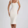 Navi Modal Midaxi-Kleid mit Spitzenbesatz in Elfenbein Navi Modal Midaxi-Kleid mit Spitzenbesatz in Elfenbein