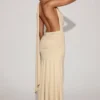 Navina Maxikleid aus weichem Jersey mit tiefem Ausschnitt und Neckholder in Champagner