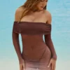 Nemba Transparentes schulterfreies Minikleid in Schokoladenbraun Nemba Transparentes schulterfreies Minikleid in Schokoladenbraun