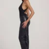 Nemyra-Hose aus Kunstkrokodilleder mit geradem Bein in Schwarz Nemyra-Hose aus Kunstkrokodilleder mit geradem Bein in Schwarz