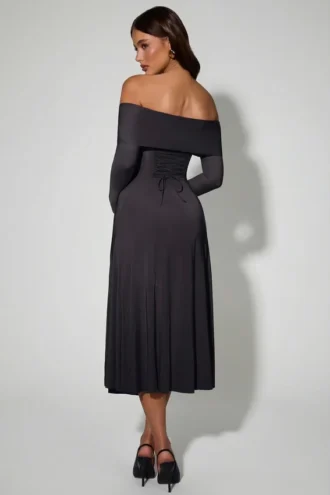 Nerissa schulterfreies A-Linien-Midaxi-Kleid mit Schnürung in Schwarz