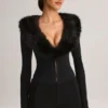 Nesta Playsuit mit Kunstfellbesatz in Schwarz Nesta Playsuit mit Kunstfellbesatz in Schwarz