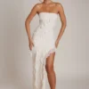Nevali Bandeau-Maxikleid mit Rüschen in Elfenbein Nevali Bandeau-Maxikleid mit Rüschen in Elfenbein