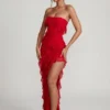 Nevali Bandeau-Maxikleid mit Rüschen in Rot Nevali Bandeau-Maxikleid mit Rüschen in Rot