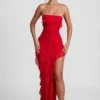 Nevali Bandeau-Maxikleid mit Rüschen in Rot Nevali Bandeau-Maxikleid mit Rüschen in Rot