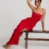 Nevali Bandeau-Maxikleid mit Rüschen in Rot Nevali Bandeau-Maxikleid mit Rüschen in Rot