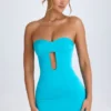 Nikko Cut-Out-Bandeau-Bodycon-Minikleid in Türkis Nikko Cut-Out-Bandeau-Bodycon-Minikleid in Türkis