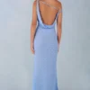 Nivara Ein-Schulter-Maxikleid mit blauem Polka-Dot-Print Nivara Ein-Schulter-Maxikleid mit blauem Polka-Dot-Print