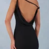 Nivara One-Shoulder-Maxikleid in Schwarz Nivara One-Shoulder-Maxikleid in Schwarz