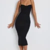 Nora Modal-Kleid mit Rüschen und Lagen in Schwarz Nora Modal-Kleid mit Rüschen und Lagen in Schwarz