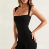 Nova Kurzarm-Unitard mit quadratischem Ausschnitt in Schwarz