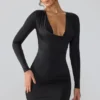 Oakley Slinky Jersey Langarm-Minikleid mit tiefem Ausschnitt in Schwarz Oakley Slinky Jersey Langarm-Minikleid mit tiefem Ausschnitt in Schwarz