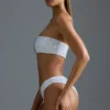Oh Polly Bademode: HOTFIX Edition Verzierter Cheeky-Badeanzug mit Cut-outs in Weiß Oh Polly Bademode: HOTFIX Edition Verzierter Cheeky-Badeanzug mit Cut-outs in Weiß
