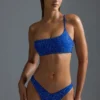 Oh Polly Bademode: HOTFIX Edition Verziertes One-Shoulder-Bandeau-Bikinioberteil in Royal Blue Oh Polly Bademode: HOTFIX Edition Verziertes One-Shoulder-Bandeau-Bikinioberteil in Royal Blue