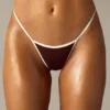 Old Money Triangel-String-Bikinihose in Braun Old Money Triangel-String-Bikinihose in Braun